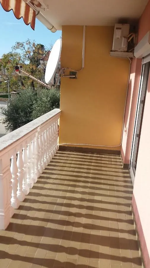 Apartmani Stojan Povljana