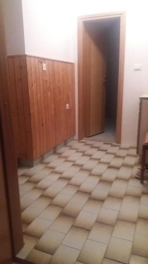 Konukevi Apartmani Stojan Povljana